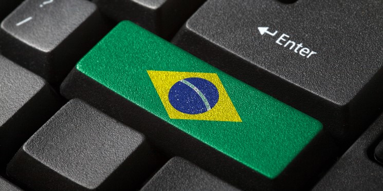 Com 120 milhões de brasileiros conectados, país ocupa a quarta posição no ranking mundial. Mas...