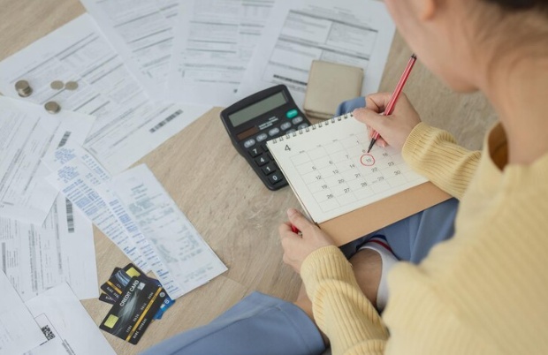 Conheça obrigações e pagamentos exigidos dos empreendedores