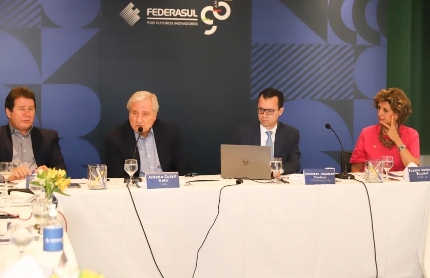 Associações comerciais se posicionam contra a PEC da Transição 