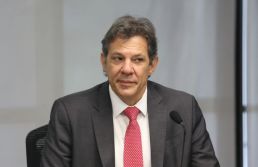 Empresa que não paga imposto e tem lucro passará a recolher, diz Haddad