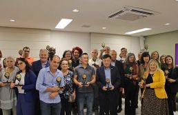 ACSP homenageia vencedores do concurso Natal Iluminado 2023