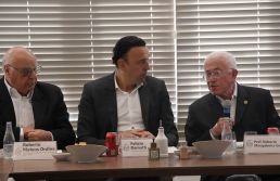 Felicio Ramuth e Mangabeira Unger participam de almoço na ACSP