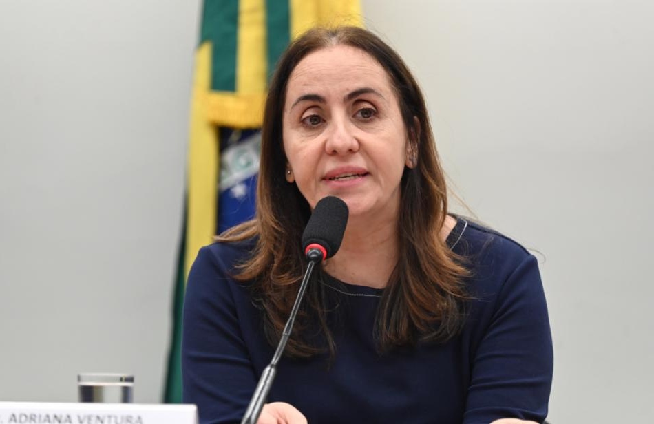 Projeto da deputada Adriana Ventura isenta nanoempreendedor de CNPJ e nota fiscal
