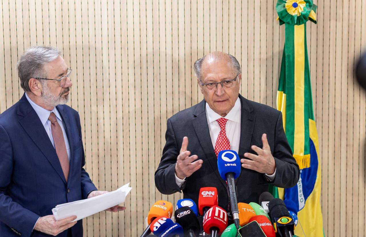 Governo espera nova taxação dos EUA nesta sexta-feira