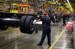 Desemprego cai para 5,4%, menor patamar registrado pelo IBGE
