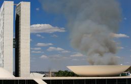 Nos corredores de Brasília | EUA atacam Irã, mas bomba (fiscal) explode no Brasil 
