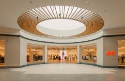 H&M quer abrir mais sete lojas no Brasil após lucro global bater previsão