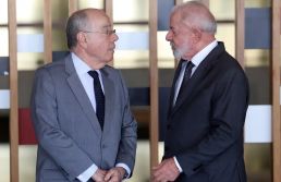 Cláudio Humberto | MRE desmente Lula sobre visto negado a americano